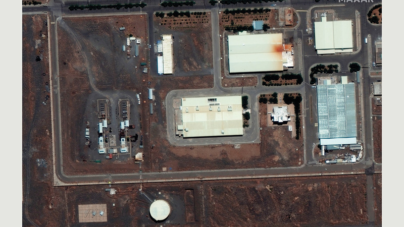 آثار الدمار تبدو واضحة في منشأة نطنز النووية الإيرانية في صورة حديثة بالأقمار الاصطناعية.   إي.بي.إيه