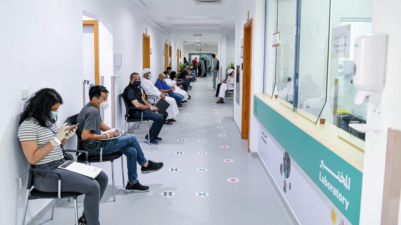 مركز «القرائن» شهد إقبالاً كبيراً من المتطوعين.  تصوير: أشوك فيرما