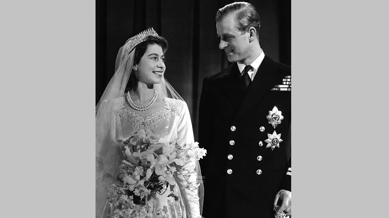 الأمير فيليب والملكة إليزابيث. ■ عن المصدر