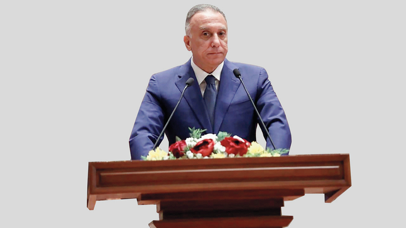 الكاظمي كمن يمشي فوق حبل مشدود ولكن أداءه حتى الان أفضل من أسلافه. اب