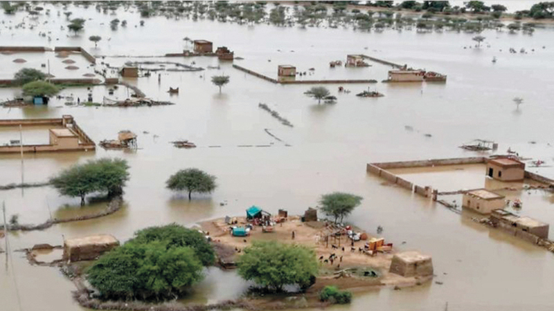 محمد بن زايد يؤكد تضامن الإمارات مع السودان لتجاوز محنة السيول والفيضانات
