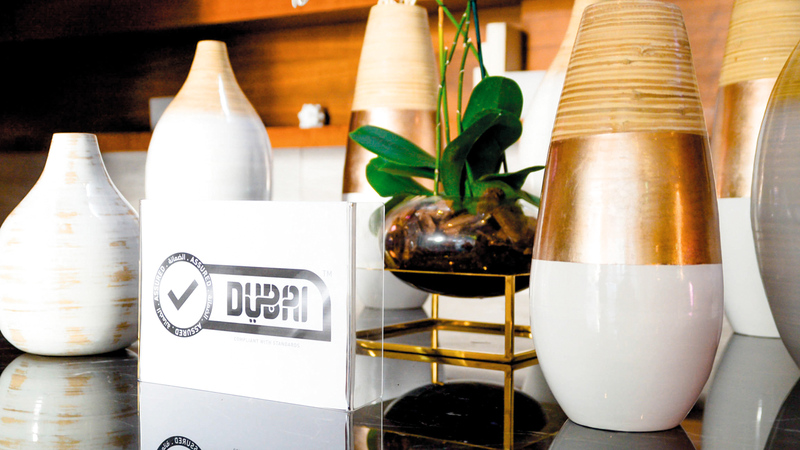 ختم «دبي الضمانة» يُمنح مجاناً.. وهو صالح لمدة 15 يوماً.  من المصدر