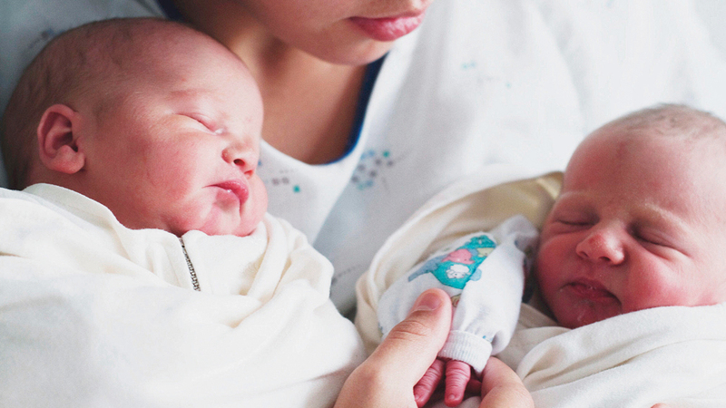 المركز حقق الأمل لأسرة إماراتية عاشت أكثر من 15 عاماً من دون أطفال.  من المصدر