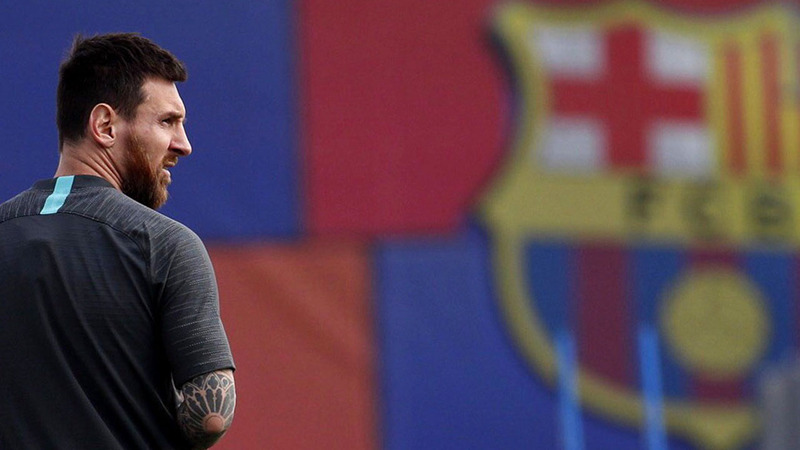 الترقب في برشلونة كبير لمتابعة ميسي في أول مباراة رسمية بعد الأزمات الأخيرة.   أ.ف.ب