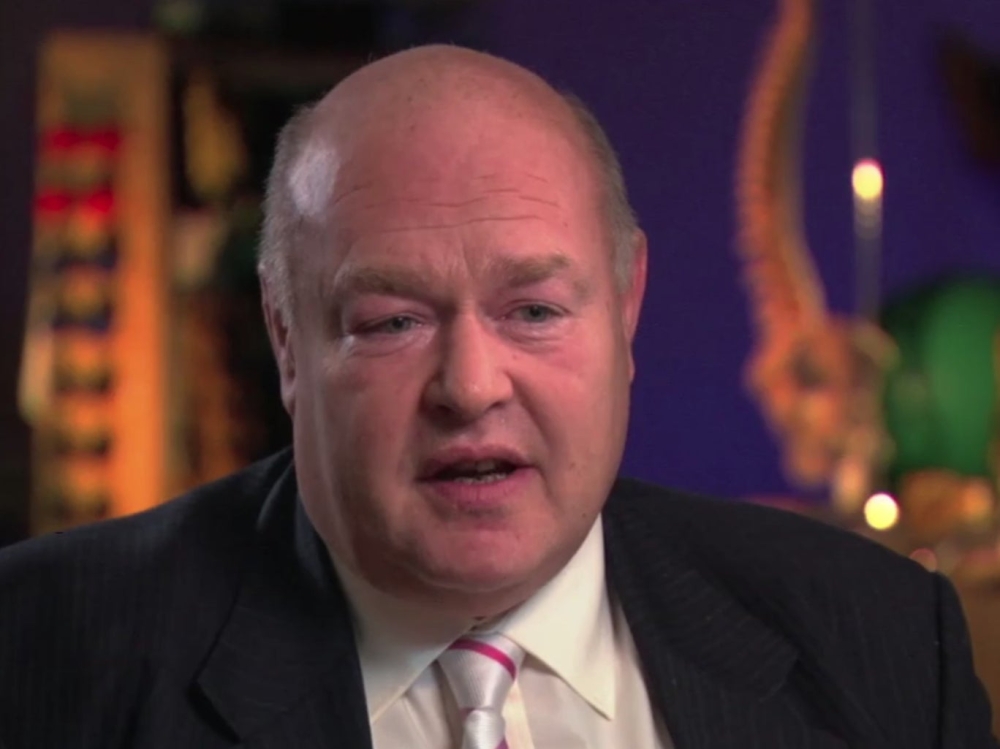 الجراح ماكمين. عن المصدر