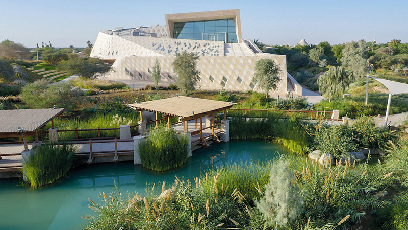 المركز ينظم فعاليات وأنشطة وبرامج متنوعة. من المصدر