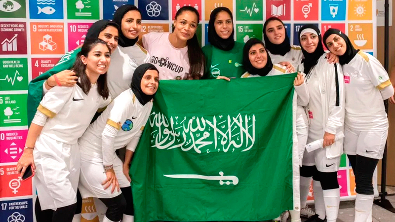 من مشاركة سابقة لفريق السعودية النسائي في بطولة «الأهداف العالمية». ■من المصدر