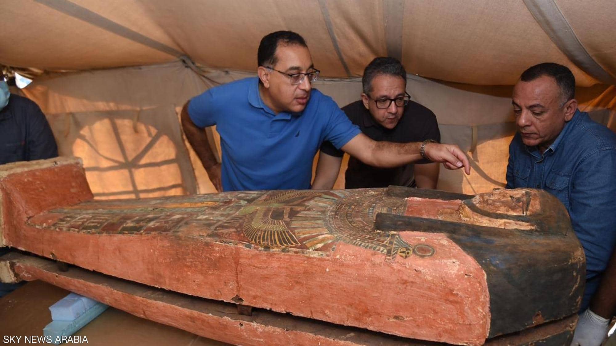Археолог египет. Находка древних саркофагов в Египте. Раскопки саркофагов в Египте.