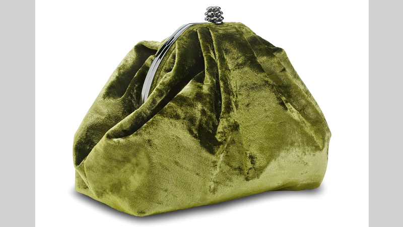 جمال التصاميم الكلاسيكية يبرز عبر تدرّجات الألوان اللامعة.■من المصدر