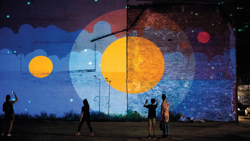 الحدث يسعى إلى تعزيز مكانة المدينة مركزاً إقليمياً للتصميم والإبداع. من المصدر