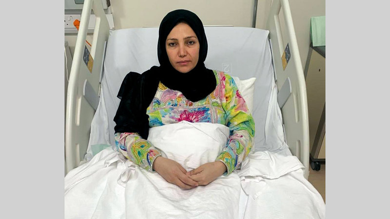 &laquo;إيمان&raquo; بعد وضع توائمها الثلاثة في المستشفى.من المصدر