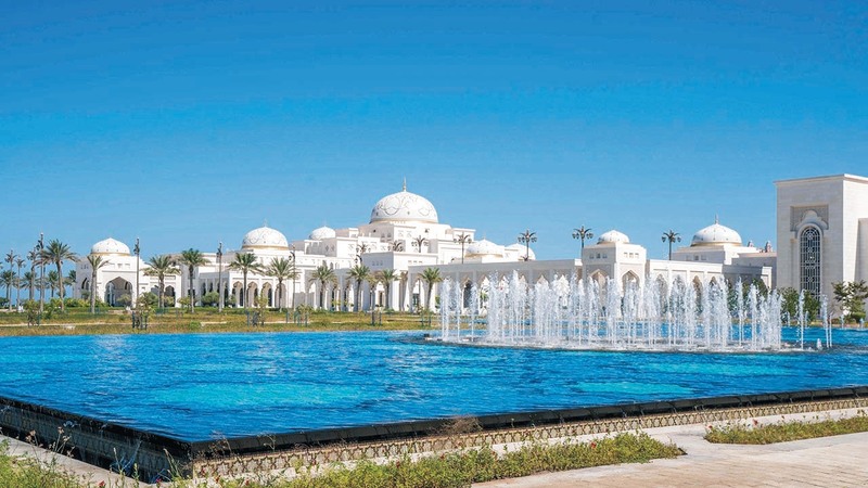 قصر الوطن صرح فني وحضاري في أبوظبي.   من المصدر