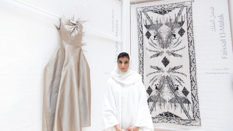 فاطمة المحمود: معرض &laquo;فاشكالتفيت&raquo; يعتمد على المنسوجات والهندسة المعمارية التي تحتفي بالنخلة.. وتم العمل عليه منذ عام 2019.