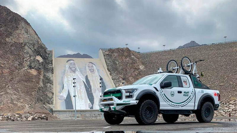 دورية الأمطار تتميز بقدرتها على السير في المناطق الوعرة. ■ من المصدر