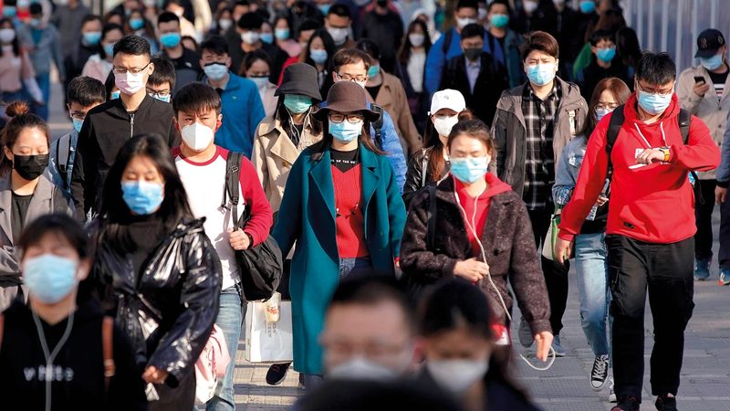 الصين تبنّت نظام مراقبة صارماً للتعامل مع تفشي «كورونا».   أرشيفية