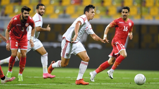 جملة اخطاء دفاعية للفريق خلال 11 دقيقة ضد البحرين – رياضة – محلية