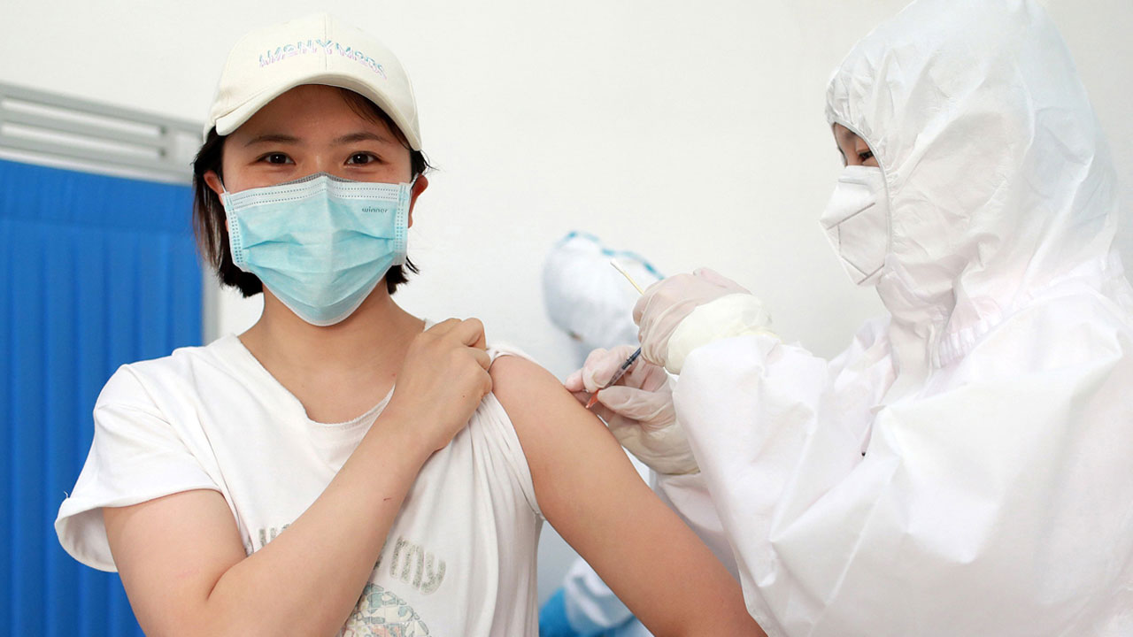 اللقاح الصيني في المرحلة الثالثة من التجارب السريرية. أرشيفية