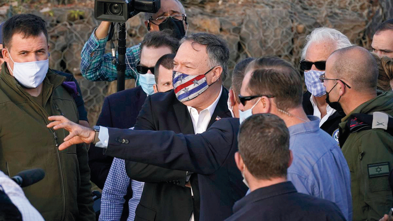 بومبيو في زيارة لمستوطنة إسرائيلية في الضفة الغربية أثارت غضب الفلسطينيين.  غيتي