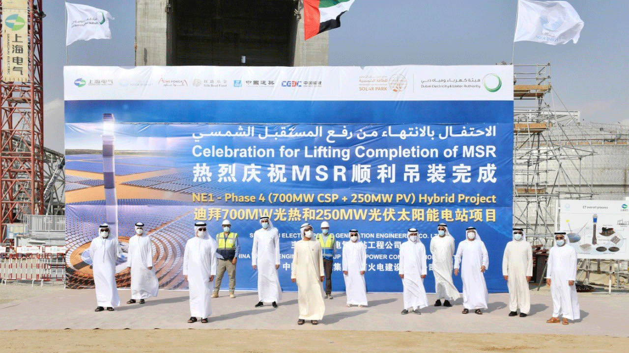 Mohammed bin Rashid inspects the fourth phase of the Mohammed bin