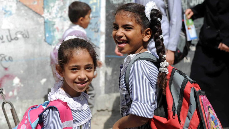 عدم تمكن الأطفال من الوصول إلى المدارس بسبب جائحة «كورونا» أثر في أوضاعهم النفسية.   أرشيفية