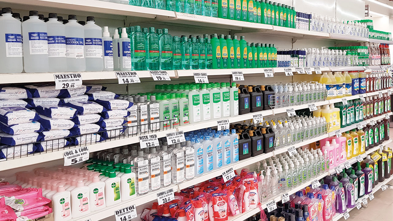 المعقمات وأدوات العناية الشخصية من ضمن السلع الأكثر مبيعاً خلال 2020. الإمارات اليوم