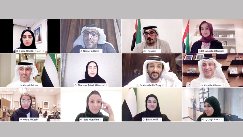 خلال اجتماع مجلس التعليم والموارد البشرية عبر الاتصال المرئي. من المصدر