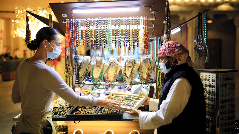 سوق مهرجان دبي للتسوّق في السيف يحفل بالتجارب المتنوّعة. من المصدر