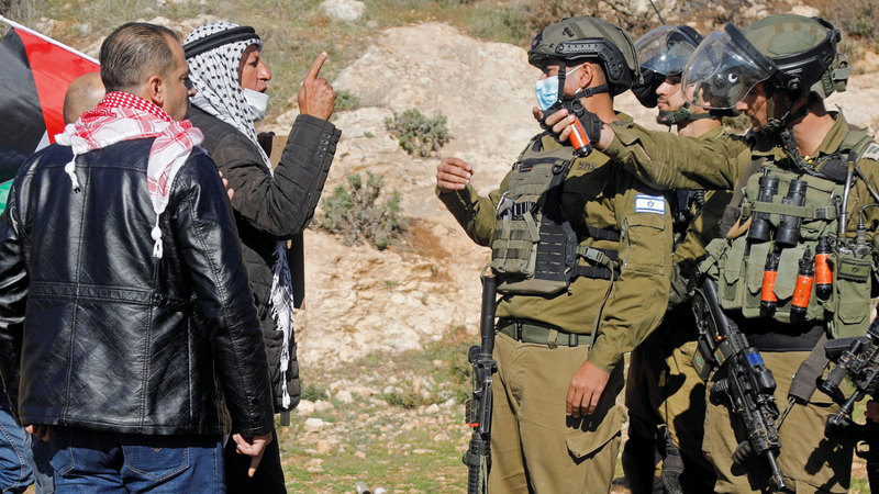 احتجاجات فلسطينية ضد المستوطنات الإسرائيلية: شرعنة الاستيطان شجعت الإسرائيليين على ضم مزيد من الأراضي الفلسطينية في الضفة الغربية.  رويترز