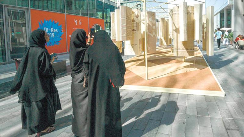 &laquo;أسبوع دبي للتصميم&raquo; استضاف &laquo;معرض الخريجين العالمي&raquo; الملتقى الأكبر من نوعه لخريجي الجامعات على مستوى العالم.  تصوير: أشوك فيرما