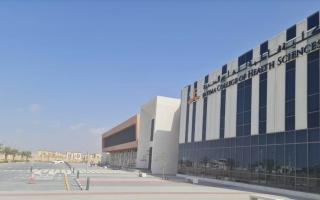 افتتاح مركز لتقديم لقاح كوفيد-19 في كلية فاطمة بعجمان