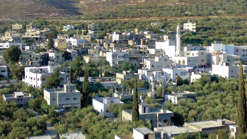 الريف الفلسطيني في قرية مادما مستهدف من الاستيطان.  الإمارات اليوم