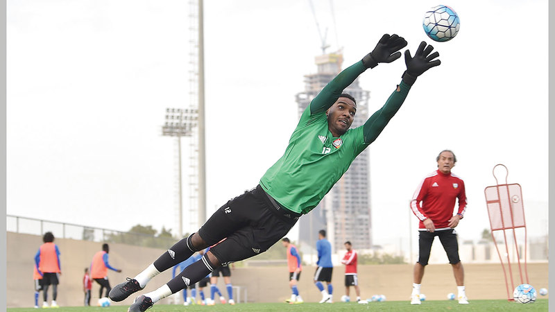 عودة خالد عيسى لحماية عرين الزعيم، بعد غيابه عن مباراتَي خورفكان وشباب الأهلي.   من المصدر