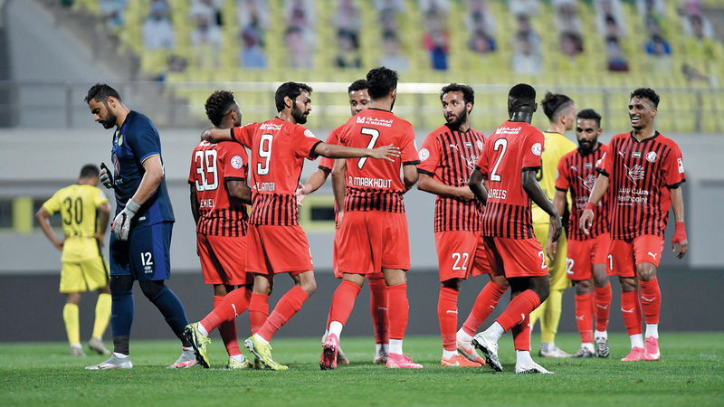 الجزيرة يشترك مع الشارقة في صدارة ترتيب دوري الخليج العربي. من المصدر