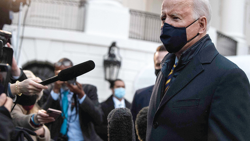 بايدن في مؤتمر صحافي يتحدث عن طموحات إدارته التي لم تعجب حتى حلفاءه.   أ.ف.ب