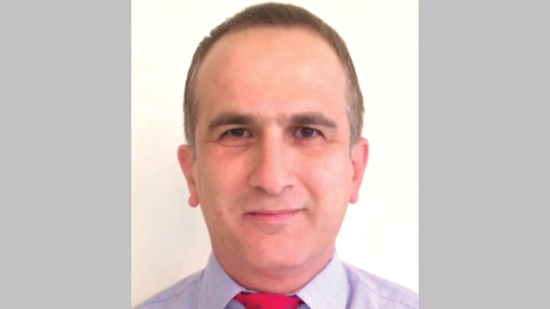 الدكتور جهاد عبدالله:

«معرفة الإصابة بـ(كورونا) في وقت مبكر، تحمي الشخص نفسه، وأهله، والمحيطين به».