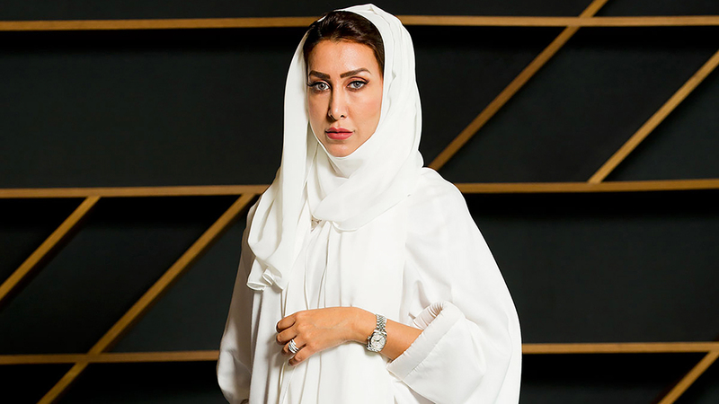 خديجة البستكي:

&laquo;تمتاز دبي بصناعة أزياء نشطة تشهد باستمرار وصول شركات محلية للشهرة العالمية&raquo;.