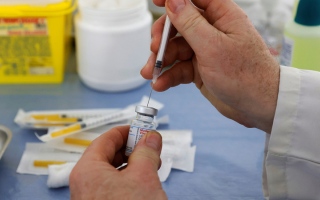 الصورة: &laquo;الصحة العالمية&raquo; تطالب أوروبا بالحذر في ظل ارتفاع حالات &laquo;كورونا&raquo;