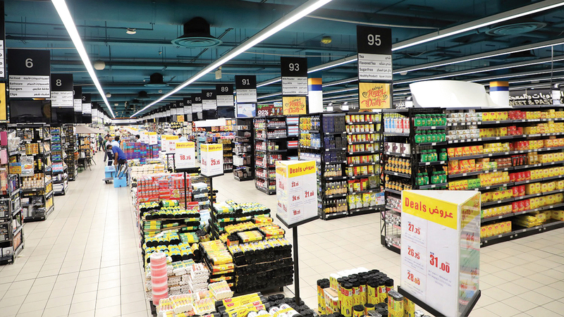 جائحة &laquo;كورونا&raquo; فرضت متغيّرات عدة في أسواق التجزئة من أبرزها تزايد اهتمام المستهلكين بالعروض.       أرشيفية