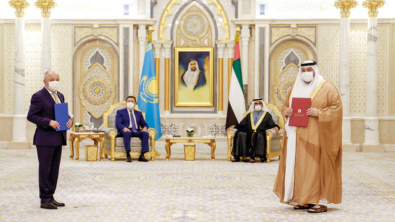 خلال توقيع اتفاقيات ومذكرات تفاهم بين الجانبين.  وام