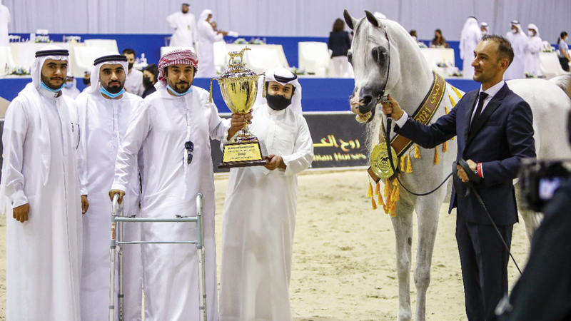 خلال تتويج الفحل «إس حرير».   من المصدر
