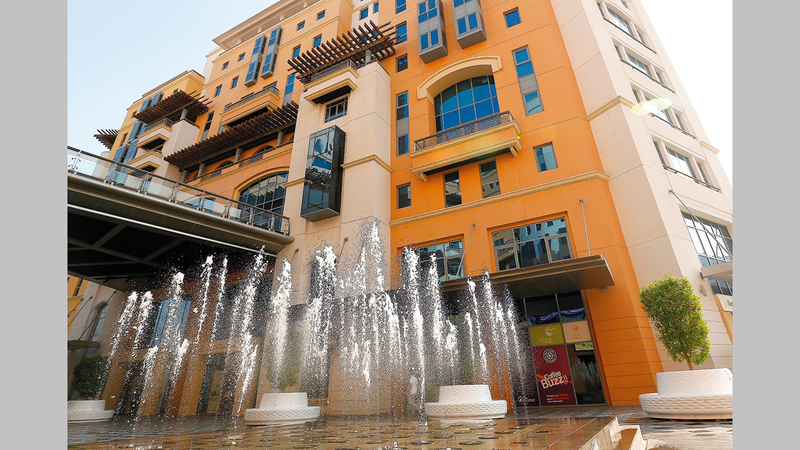 اقتصادية دبي: المؤشر يعكس انطباع المستهلكين تجاه الوضع الاقتصادي الحالي والمستقبلي.  أرشيفية