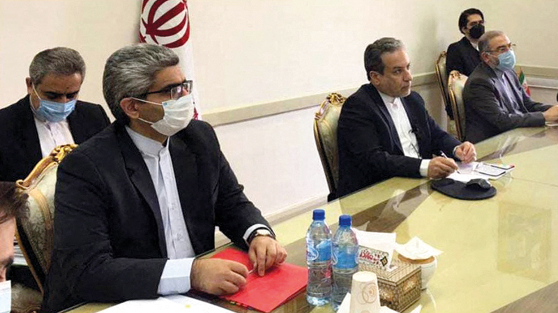 الفريق الإيراني المفاوض في جولة سابقة من مباحثات «خطة العمل الشاملة المشتركة» من دون أميركا.  أ.ف.ب