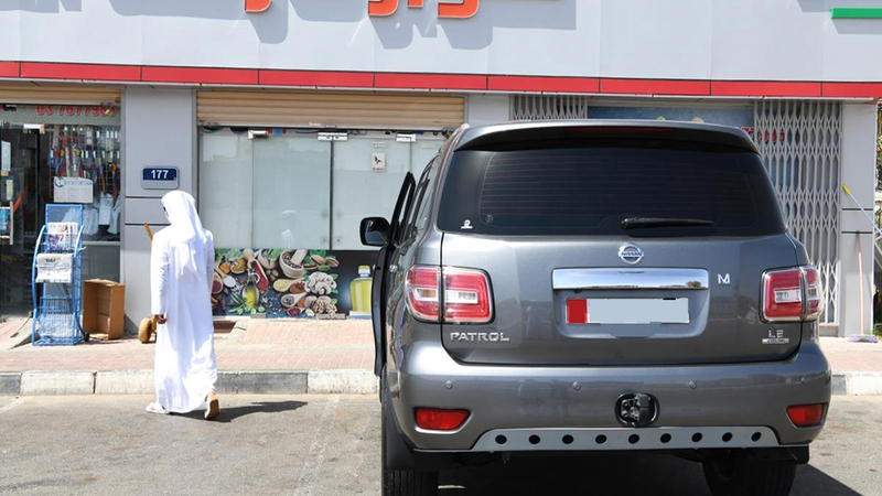 الوقوف الخاطئ يعرقل حركة السير. أرشيفية