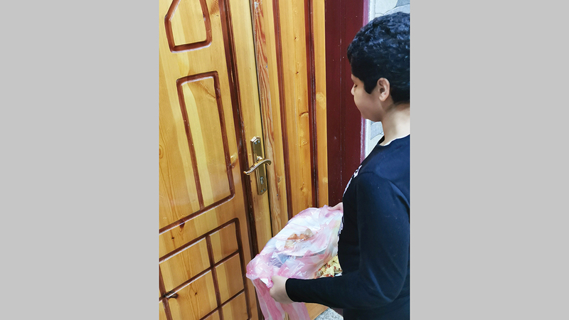 استخدام الأطفال في تبادل وجبات الإفطار يشكّل خطراً على سلامتهم.  أرشيفية