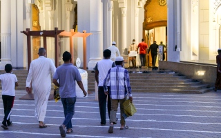 الحداد: حضور المصاب بـ «كورونا»  إلى المسجد «غير جائز» شرعاً