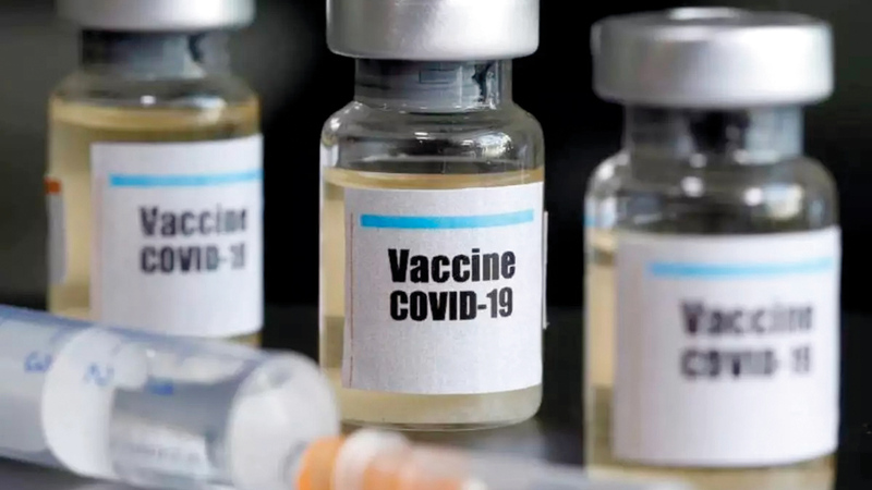 توافر معظم اللقاحات المعتمدة عالمياً في الدولة يقطع الطريق أمام المترددين.  أرشيفية