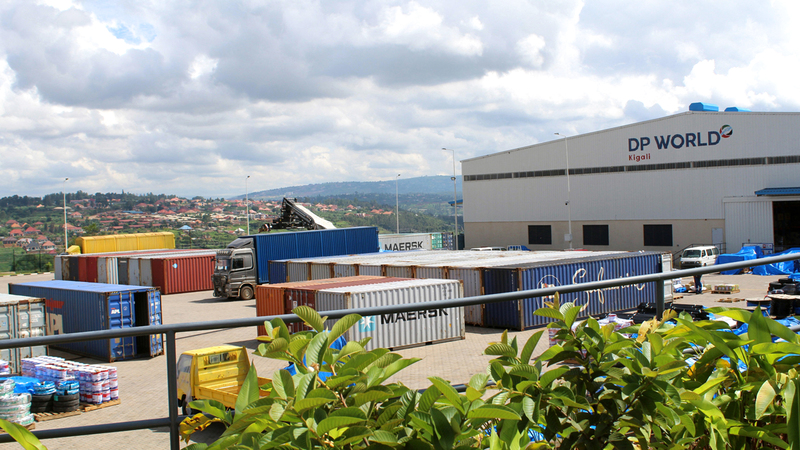 شبكة الموانئ واللوجستيات لمجموعة موانئ دبي العالمية تدعم عمليات المنصة الجديدة.  من المصدر