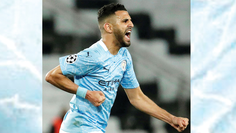 رياض محرز خلال الاحتفال بهدف الفوز على سان جرمان.	  رويترز