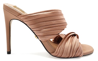 الصورة: #النصف الحلو.. 28 تصميماً في استقبال عيد الفطر