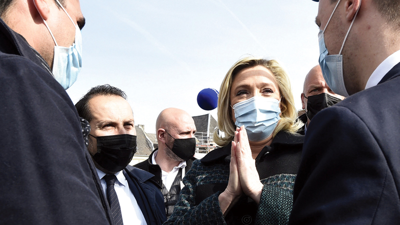 الشعبوية مارين لوبان.  من المصدر